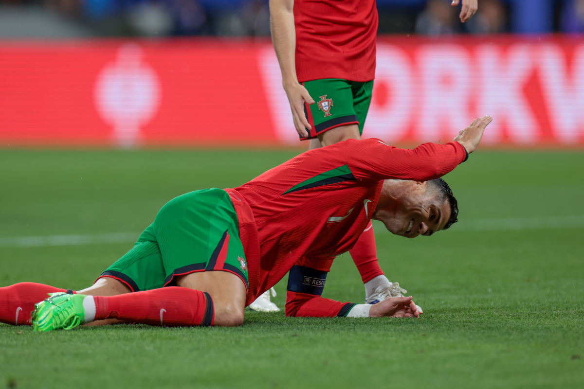 爱游戏体育-葡萄牙体育发布备战花絮;国际比赛日止住颓势;欧篮联任务艰巨;团队化学反应显著(葡萄牙体育vs亚特兰大)